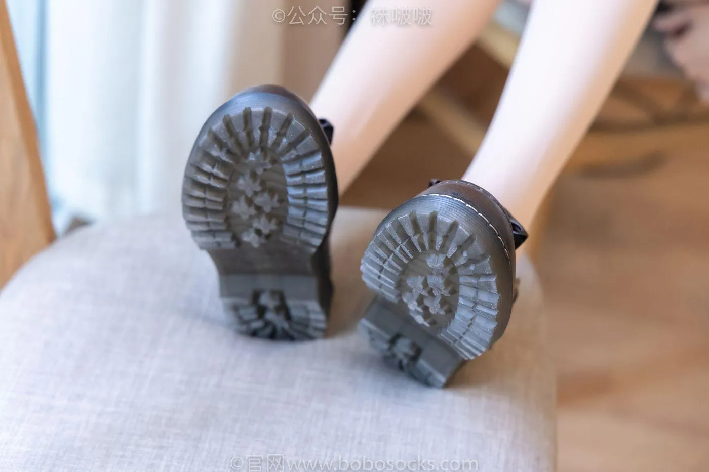 [BoBoSocks袜啵啵]NO.047 稚予-皮鞋、厚肉丝 [131P]插图4